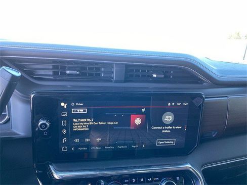 Certified 2025 GMC Sierra 3500 Denali Ultimate image 15