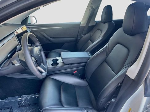 Used 2023 Tesla Model Y Long Range AWD/4WD image 21