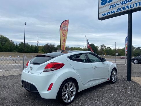 Used 2012 Hyundai Veloster w/ Style Pkg image 6