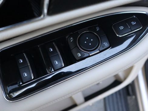 Used 2018 Lincoln Navigator Reserve w/ Technology Package AWD/4WD image 29