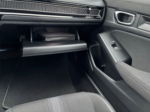 Used 2025 Honda Civic Sport image 34