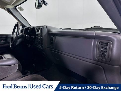 Used 2006 Chevrolet Silverado 2500 LT w/ Snow Plow Prep Package AWD/4WD image 24