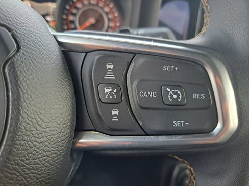Certified 2025 Jeep Wrangler Unlimited Sahara AWD/4WD image 21