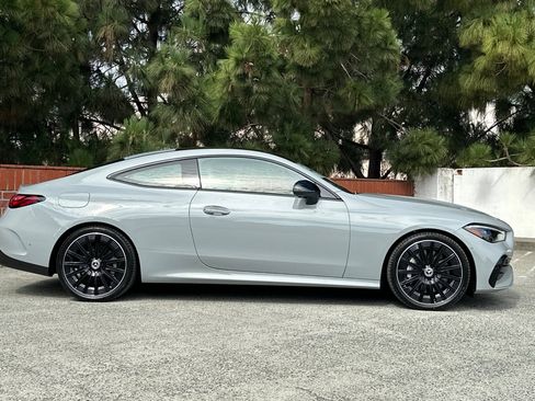 New 2026 Mercedes-Benz CLE 450 4MATIC Coupe image 3