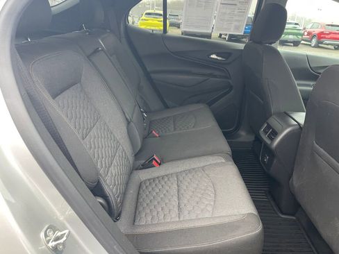 Used 2019 Chevrolet Equinox LT w/ Driver Convenience Package image 19