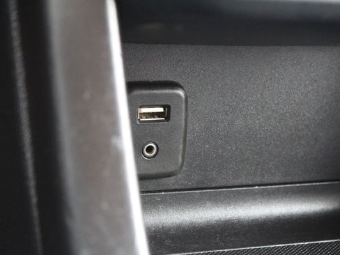 Used 2018 Chevrolet Colorado W/T image 22