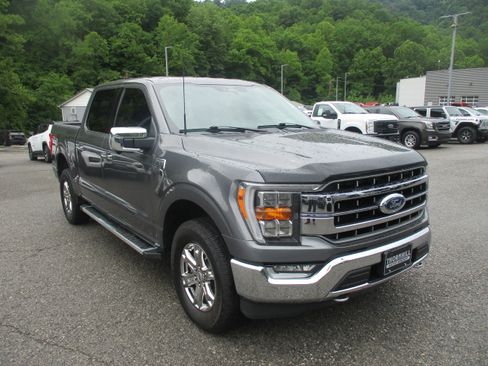 Certified 2023 Ford F150 Lariat w/ Trailer Tow Package AWD/4WD image 3