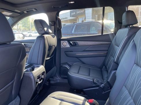 New 2026 Buick Enclave Avenir w/ Super Cruise Package image 7