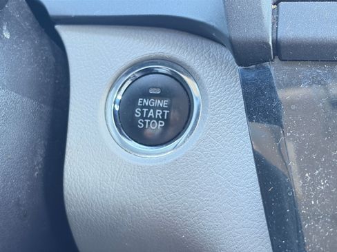 Used 2018 Toyota Sienna XLE FWD image 20
