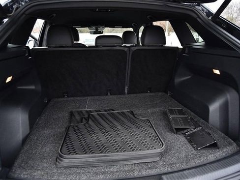 Certified 2022 Volkswagen Atlas Cross Sport SE image 24