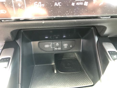 Used 2024 Kia Sorento S AWD/4WD image 16