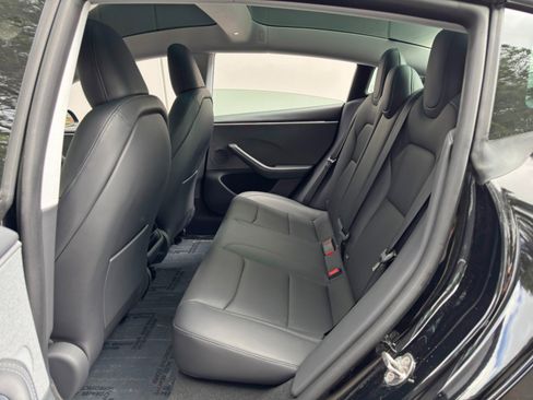 Used 2024 Tesla Model 3 RWD image 44