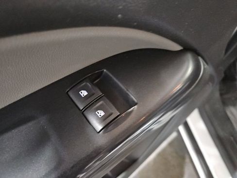 Used 2016 Chevrolet Colorado W/T AWD/4WD image 16