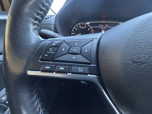 Used 2023 Nissan Sentra SV w/ All-Weather Package FWD image 14