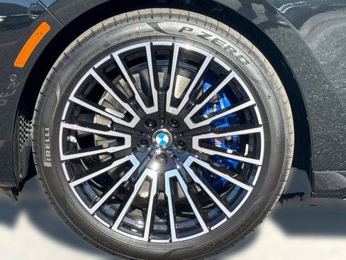 New 2025 BMW 740i image 11