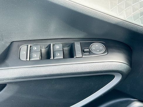 Used 2022 Kia Soul LX w/ Technology Package FWD image 17
