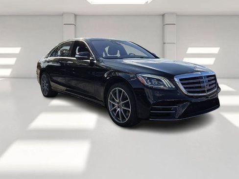 Used 2018 Mercedes-Benz S 560 Sedan image 7