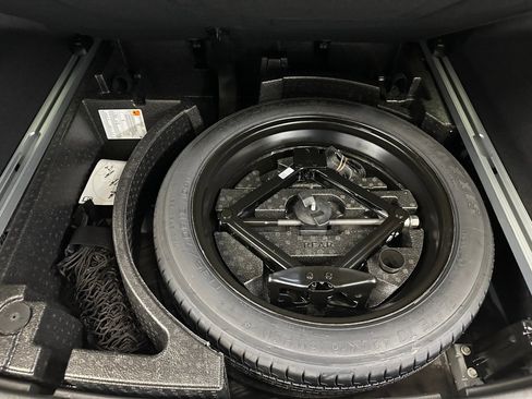 Certified 2023 Cadillac XT5 Premium Luxury image 30