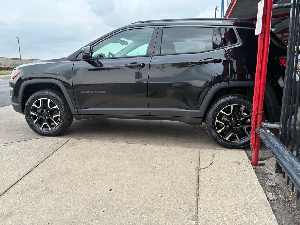 Used 2020 Jeep Compass Trailhawk AWD/4WD image 16