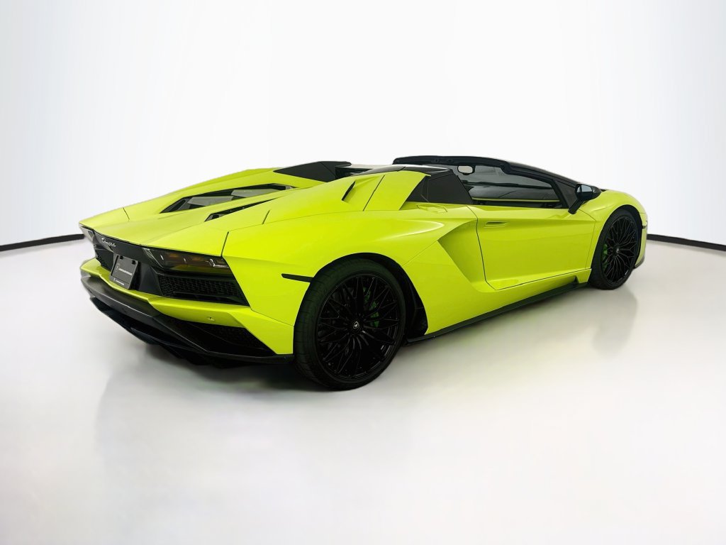Used 2019 Lamborghini Aventador S AWD/4WD image 5