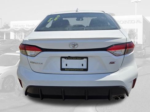Used 2024 Toyota Corolla SE FWD image 4