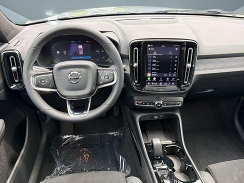 Certified 2023 Volvo XC40 B5 Plus w/ Climate Package AWD/4WD image 27