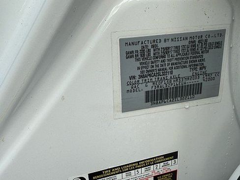 Used 2025 Nissan Kicks SV FWD image 25