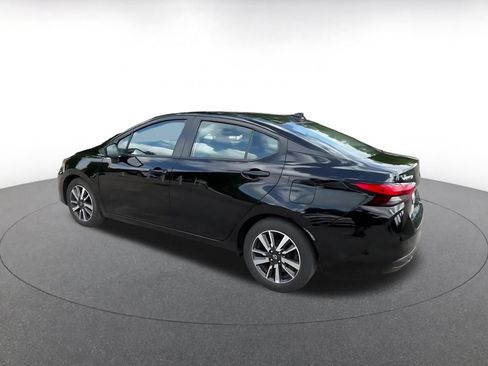 Used 2025 Nissan Versa SV FWD image 10