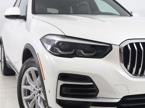 Used 2023 BMW X5 xDrive40i w/ Premium Package AWD/4WD image 16