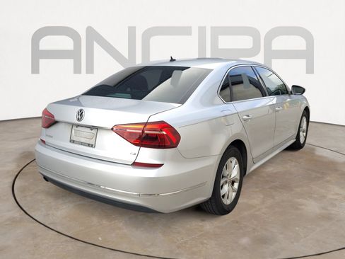 Used 2017 Volkswagen Passat 1.8T S FWD image 11