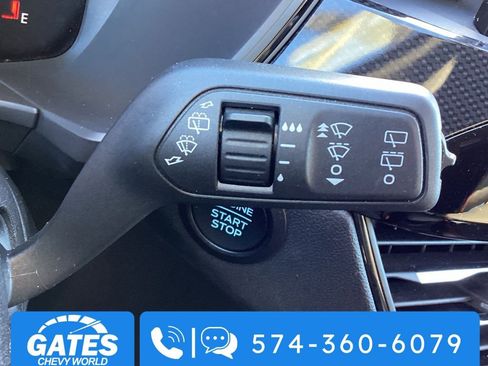Used 2025 Ford Escape ST-Line image 25