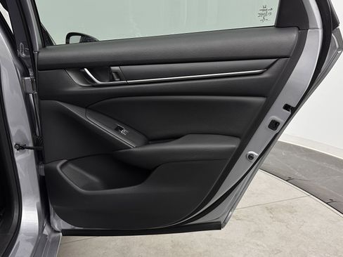 Used 2020 Honda Accord Sport image 34