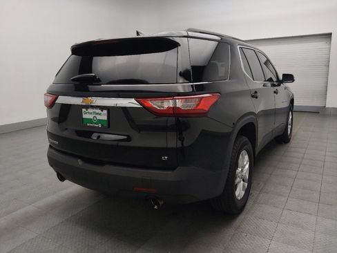 Used 2021 Chevrolet Traverse LT FWD image 9
