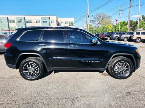 Used 2018 Jeep Grand Cherokee Limited AWD/4WD image 4