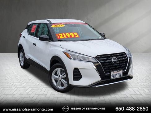 Certified 2025 Nissan Kicks Play S image 1