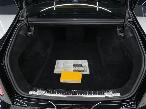 Used 2026 Rolls-Royce Phantom Sedan RWD image 44