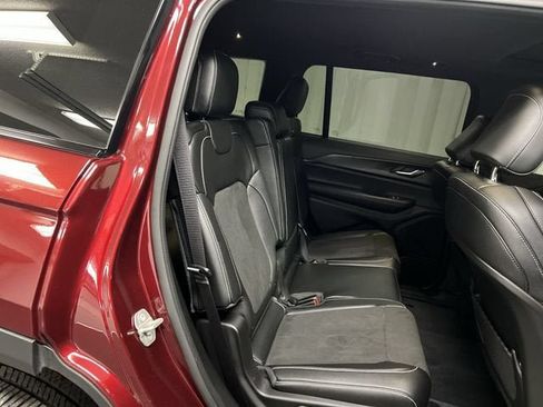 Used 2024 Jeep Grand Cherokee L Altitude AWD/4WD image 26