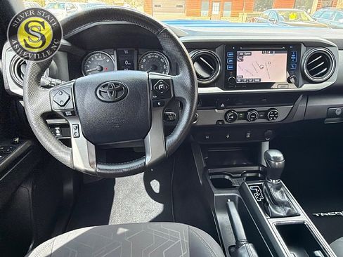 Used 2016 Toyota Tacoma TRD Sport w/ Towing Package image 25