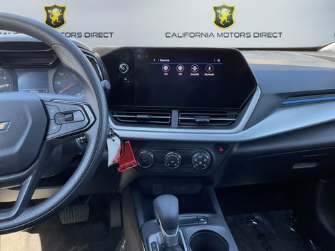 Used 2024 Chevrolet Trax LS FWD image 13