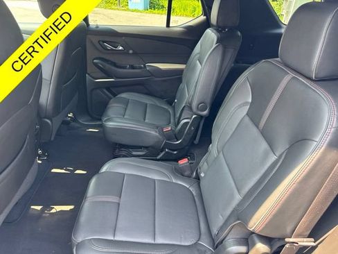 Used 2023 Chevrolet Traverse RS AWD/4WD image 18