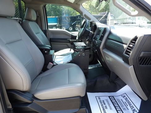 Used 2018 Ford F250 XL w/ Power Equipment Group RWD image 30