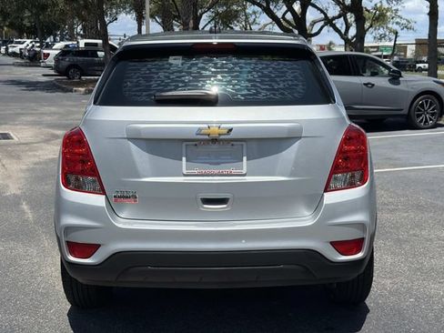 Used 2020 Chevrolet Trax LS FWD image 5
