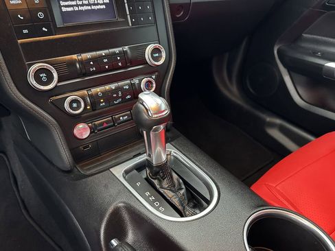 Used 2019 Ford Mustang Coupe image 27