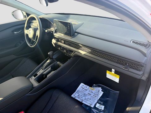 New 2026 Honda Accord LX image 24