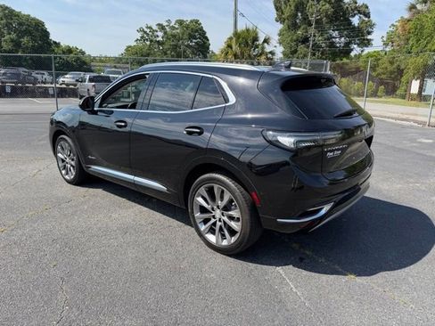 Used 2021 Buick Envision Avenir w/ Technology Package II FWD image 2