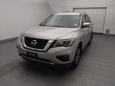 Used 2017 Nissan Pathfinder SL w/ SL Tech Package FWD image 15