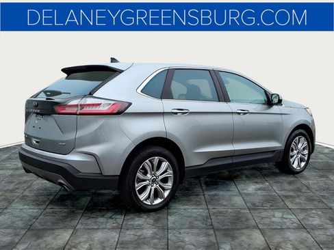Used 2024 Ford Edge Titanium image 3