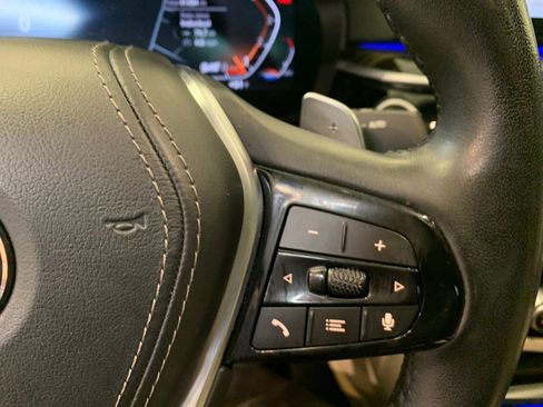 Used 2022 BMW 530i xDrive w/ Premium Package image 21