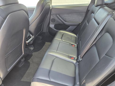 Used 2023 Tesla Model Y AWD image 24