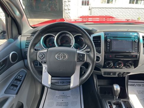 Used 2015 Toyota Tacoma 4x4 Double Cab w/ TRD Sport Package image 16